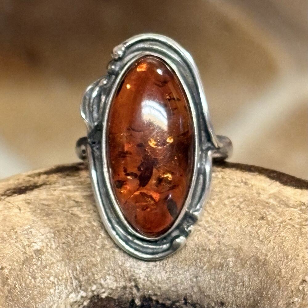 Sterling Silver and Oval Amber Ring Size 6.75 w/ Cally Lily Vintage